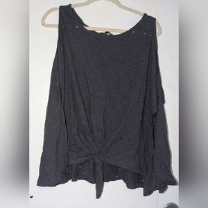 Iris Junior Plus 3X Charcoal Distressed Cold Shoulder Bell Sleeve Top NWOT
